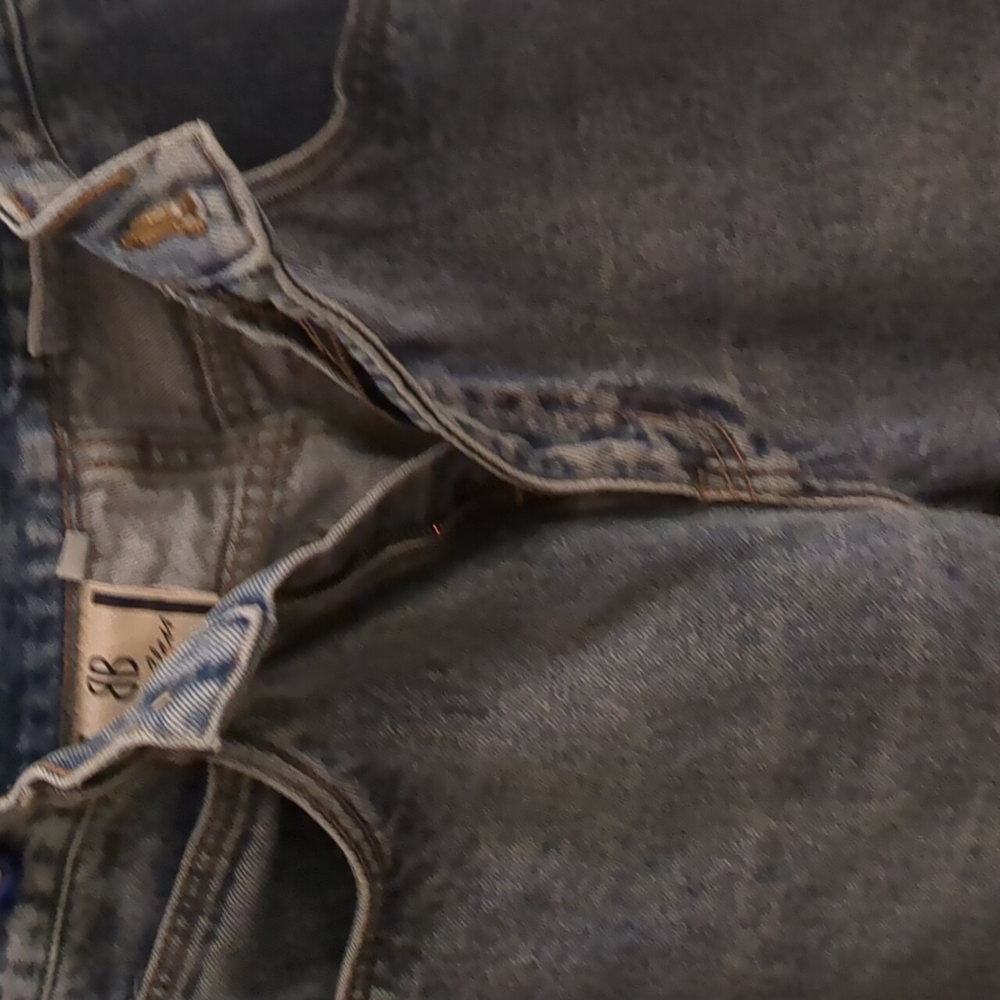 Bill Blass Petite Jeans, Size 8P - Picture 11 of 15